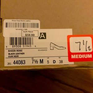 Clarks black Sheer Rose pumps in black leather